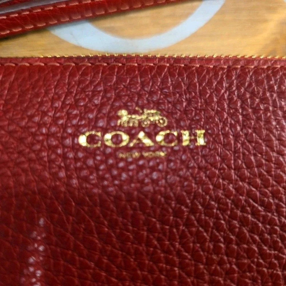 NEW‎ With Tags Coach Brick Red C7943 Wristlet